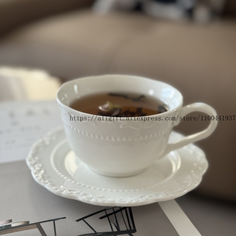 Coffee Tea Mix - طقم فناجين قهوة وأطباق فاخرة منقوشة