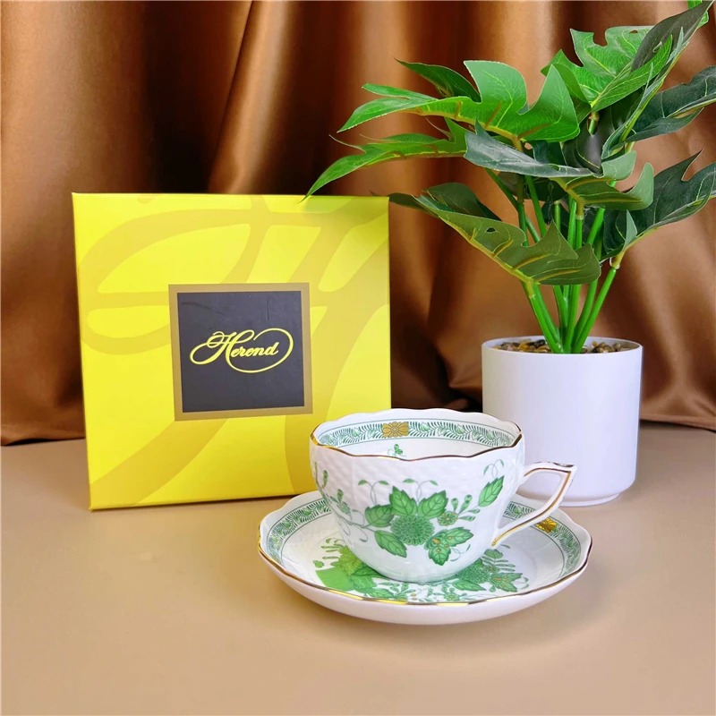 طقم فنجان قهوة وصحن بتصميم سلة - مراجعة Coffee Tea Gift Basket وسعره