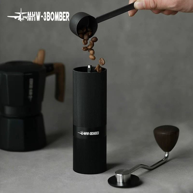 مطحنة إسبريسو يدوية MHW-3BOMBE - مراجعة Burr Hand Grinder وسعره